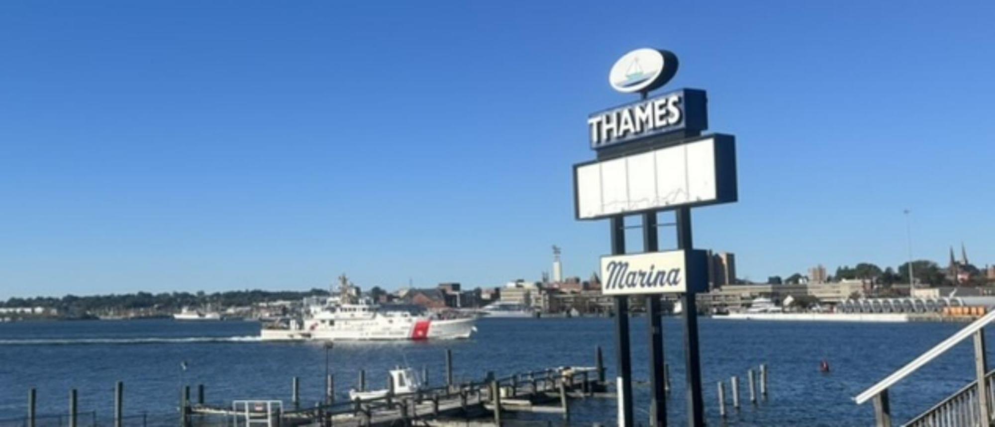 Thames Inn And Marina Гротон Экстерьер фото